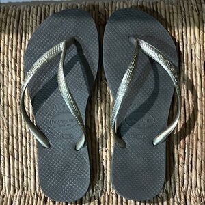 Havaianas Metallic (silvery goldish)